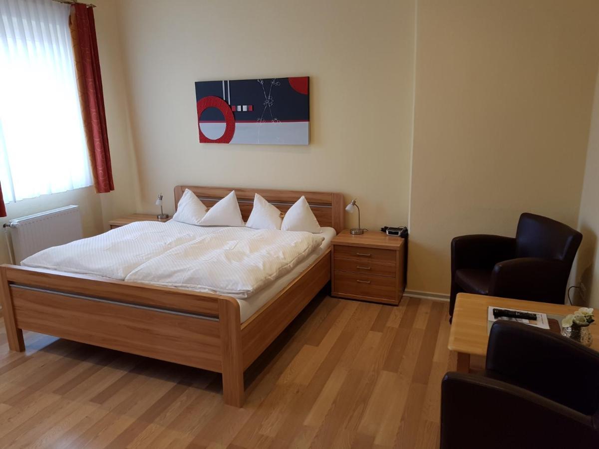 Wolthusen Apartamento Emden Exterior foto
